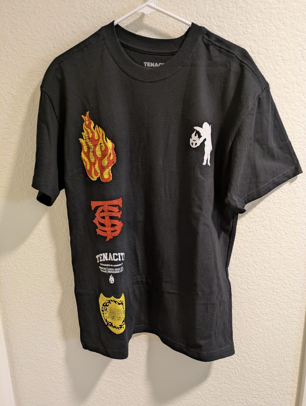 Tenaciti Studios Graphic Tee – Size Medium – NWOT